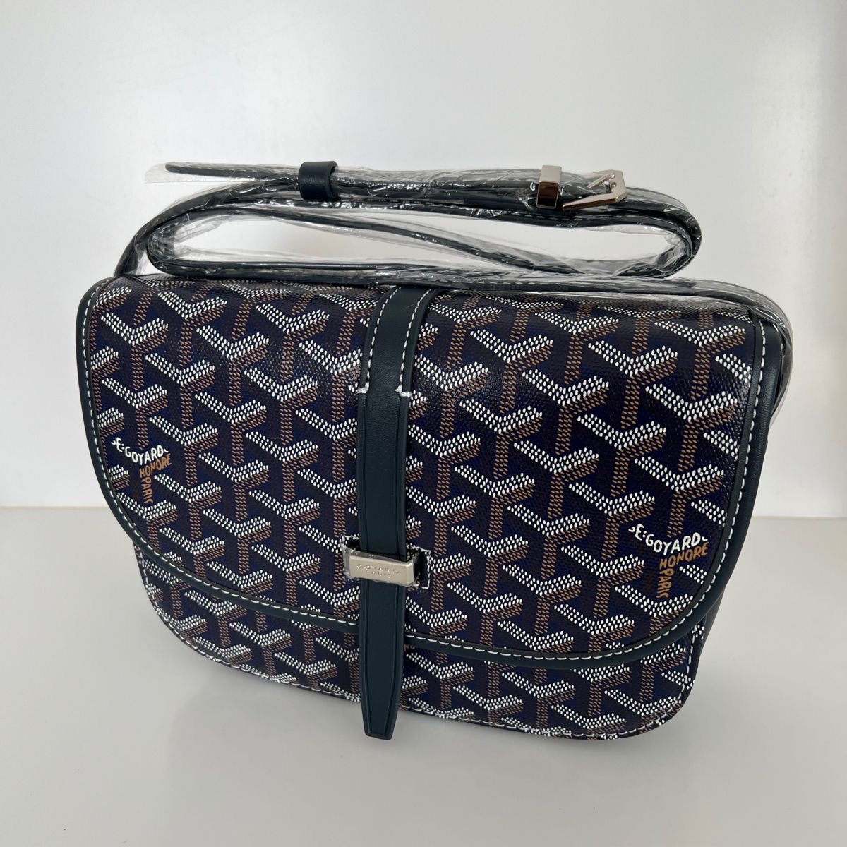 Goyard Premium.